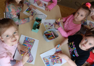 Dzień Kolorowej Skarpetki – grupa IV i V