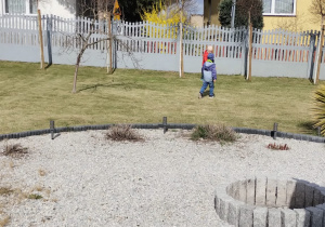 ZAJĄCZKOWE MIASTECZKO I MAGICZNE JAJO – Wielkanocne Warsztaty grupy X w Głodnie.