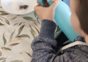 ZAJĄCZKOWE MIASTECZKO I MAGICZNE JAJO – Wielkanocne Warsztaty grupy X w Głodnie.