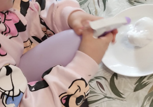 ZAJĄCZKOWE MIASTECZKO I MAGICZNE JAJO – Wielkanocne Warsztaty grupy X w Głodnie.