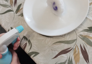 ZAJĄCZKOWE MIASTECZKO I MAGICZNE JAJO – Wielkanocne Warsztaty grupy X w Głodnie.