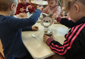 "Zielony ogródek parapetowy' - projekt edukacyjny w grupie IX