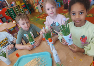 ,,Eksperymenty z jajkiem” - Wielkanocne warsztaty z KidsLab w grupie V