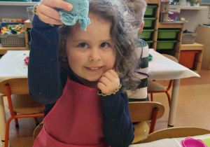 Wielkanocne zabawy plastyczne w grupie IX