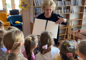 ,,Spotkanie z Książką” – Wycieczka do Biblioteki grupy IV i V