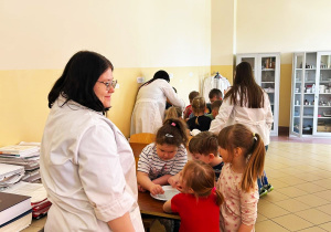 Wycieczka do Wielkopolskiego Samorządowego Centrum Kształcenia Zawodowego i Ustawicznego "Medyk" w Koninie- gr. XI i XII