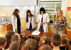 Wycieczka do Wielkopolskiego Samorządowego Centrum Kształcenia Zawodowego i Ustawicznego "Medyk" w Koninie- gr. XI i XII