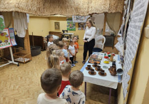 Polskie symbole narodowe- grVII
