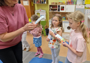 XXIII Ogólnopolski Tydzień Bibliotek - spotkanie z bibliotekarką w grupie X