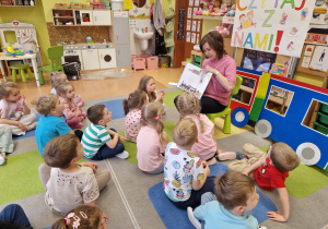 XXIII Ogólnopolski Tydzień Bibliotek - spotkanie z bibliotekarką w grupie X