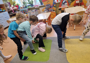 XXIII Ogólnopolski Tydzień Bibliotek - spotkanie z bibliotekarką w grupie X