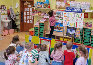 XXIII Ogólnopolski Tydzień Bibliotek - spotkanie z bibliotekarką w grupie X