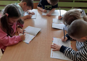 Wojewódzki Program Edukacyjny "Mamo, tato- co Wy na to?"-gr.IV,V,VI