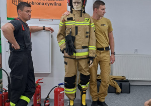 Wycieczka do Jednostki Ratowniczo - Gaśniczej nr 2 w Koninie - grupa IX