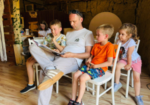 "Z rodziną zawsze jest nam lżej!" - Dzień Rodziny w gr. XI