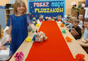 ,,Pokaz Mody Pluszaków w Dniu Dziecka”- grupa V