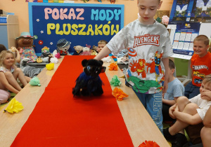 ,,Pokaz Mody Pluszaków w Dniu Dziecka”- grupa V