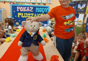 ,,Pokaz Mody Pluszaków w Dniu Dziecka”- grupa V