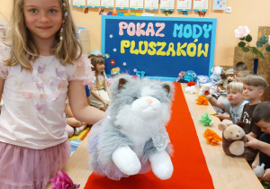 ,,Pokaz Mody Pluszaków w Dniu Dziecka”- grupa V