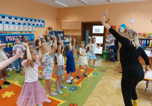 ,,Pokaz Mody Pluszaków w Dniu Dziecka”- grupa V