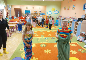 ,,Pokaz Mody Pluszaków w Dniu Dziecka”- grupa V