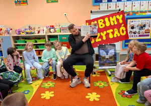 Projekt edukacyjno – czytelniczy ,,Lubimy czytać” pod hasłem ,,Książka przyjacielem dziecka” z udziałem rodziców grupy V