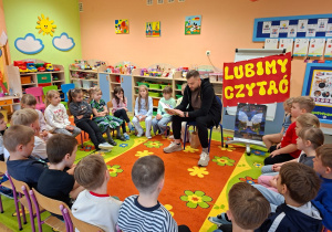 Projekt edukacyjno – czytelniczy ,,Lubimy czytać” pod hasłem ,,Książka przyjacielem dziecka” z udziałem rodziców grupy V