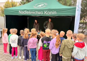 "Zabawy z dawnych lat" - dzień otwarty w Powiatowej Stacji Sanitarno - Epidemiologicznej w Koninie - gr.X