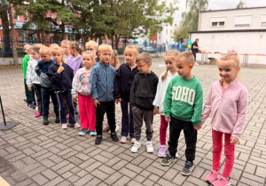 "Zabawy z dawnych lat" - dzień otwarty w Powiatowej Stacji Sanitarno - Epidemiologicznej w Koninie - gr.X