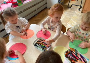 Kropka ruszyła w świat… a my razem z nią! Dzień Kropki w grupie I