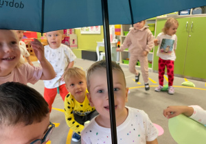 Kropka ruszyła w świat… a my razem z nią! Dzień Kropki w grupie I