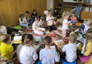 Świętujemy Międzynarodowy Dzień Kropki z filią „Medyczną” MBP w Koninie – gr. XI