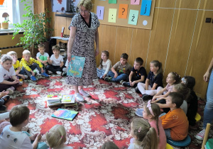Świętujemy Międzynarodowy Dzień Kropki z filią „Medyczną” MBP w Koninie – gr. XI