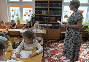 Świętujemy Międzynarodowy Dzień Kropki z filią „Medyczną” MBP w Koninie – gr. XI