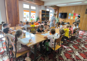Świętujemy Międzynarodowy Dzień Kropki z filią „Medyczną” MBP w Koninie – gr. XI