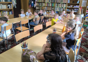 Świętujemy Międzynarodowy Dzień Kropki z filią „Medyczną” MBP w Koninie – gr. XI