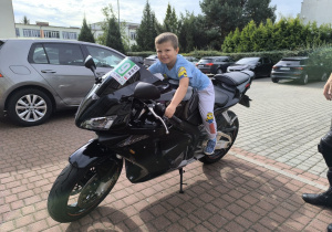 „Brrruum! Cała naprzód ku nowej przygodzie…!”- czyli wizyta tatusia Antosi z gr. XI i jego fascynująca pasja do motorów