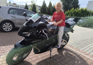 „Brrruum! Cała naprzód ku nowej przygodzie…!”- czyli wizyta tatusia Antosi z gr. XI i jego fascynująca pasja do motorów