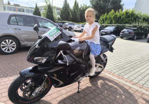 „Brrruum! Cała naprzód ku nowej przygodzie…!”- czyli wizyta tatusia Antosi z gr. XI i jego fascynująca pasja do motorów