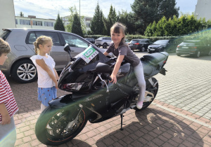 „Brrruum! Cała naprzód ku nowej przygodzie…!”- czyli wizyta tatusia Antosi z gr. XI i jego fascynująca pasja do motorów