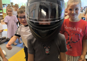 „Brrruum! Cała naprzód ku nowej przygodzie…!”- czyli wizyta tatusia Antosi z gr. XI i jego fascynująca pasja do motorów