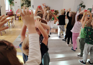 Dzień jabłka w grupie VI