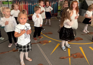 Już od dzisiaj przyrzekamy, że przedszkole pokochamy! Pasowanie na przedszkolaka w grupie I