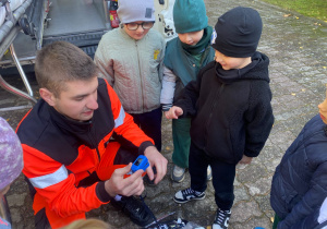 Spotkanie z Ratownikiem medycznym i pokaz karetki