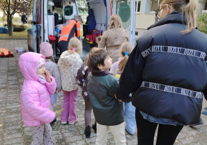 Spotkanie z Ratownikiem medycznym i pokaz karetki