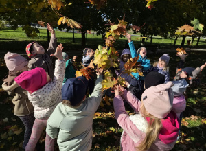 Z JESIENIĄ ZA PAN BRAT – projekt edukacyjny w grupie IX