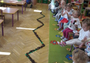 "Jesień zmysłami maluszków"– innowacja pedagogiczna w grupie III