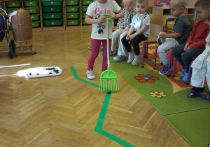 "Jesień zmysłami maluszków"– innowacja pedagogiczna w grupie III