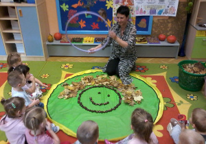 "Jesień zmysłami maluszków"– innowacja pedagogiczna w grupie III