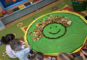 "Jesień zmysłami maluszków"– innowacja pedagogiczna w grupie III